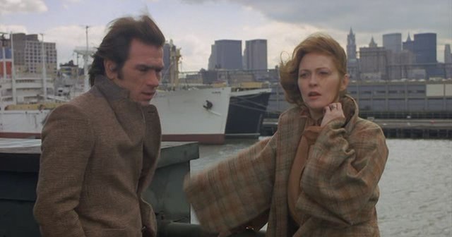 Tommy Lee Jones and Faye Dunaway